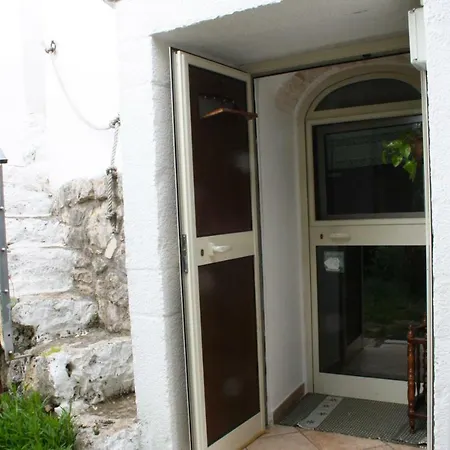 Mini Cascata Bed and Breakfast Νότσι