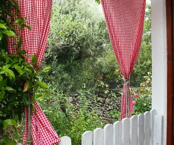 Mini Cascata לינה וארוחת בוקר