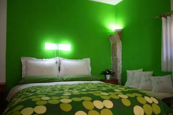 לינה וארוחת בוקר Mini Cascata